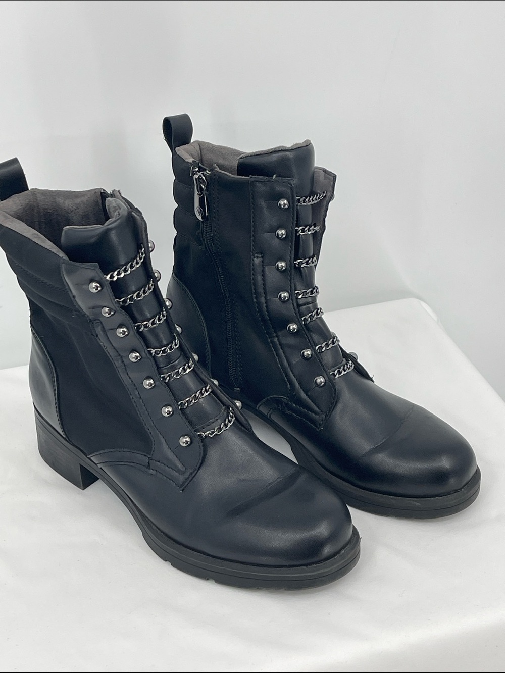 Adrienne Vittadini Black Leather Combat Boots with Chain Lacing WOMENS SIZE 9